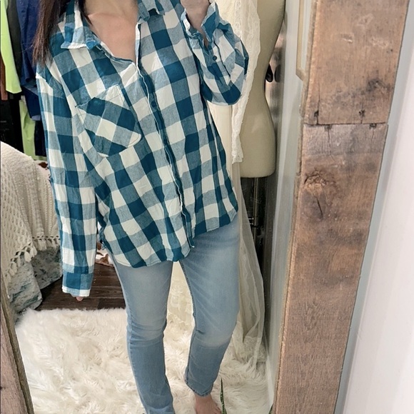 Time and Tru Tops - Time and Tru Blue and White Checkered Button-Up Shirt size XXL/20